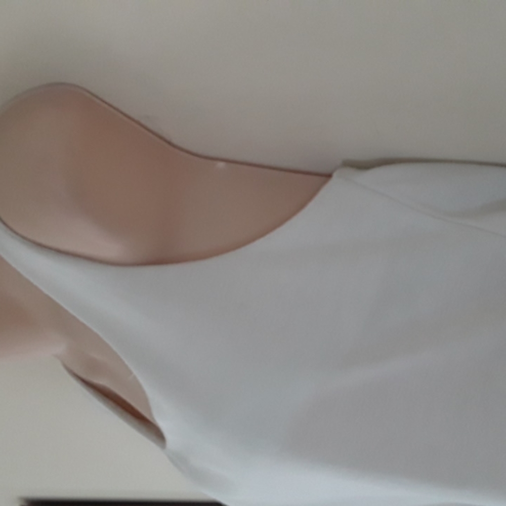 NWT b new york Built-In Bra Tank Top L - Picture 8 of 16